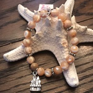 Creamy MOP Beaded Bracelet w/Sandcastle Charm